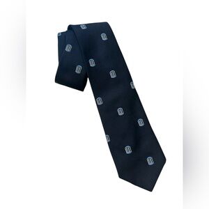 Ram Collection Men’s UNC Chapel Hill “Old Well” Commemorative Neck Tie